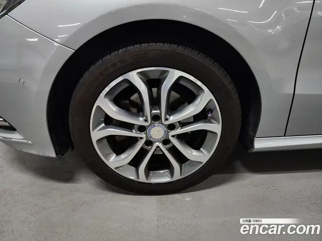 Mercedes-Benz B-Class 2014 1.8 автомат (гидро), миниатюра 5 Mercedes-Benz B-Class 2014 1.8 автомат (гидро), миниатюра 5