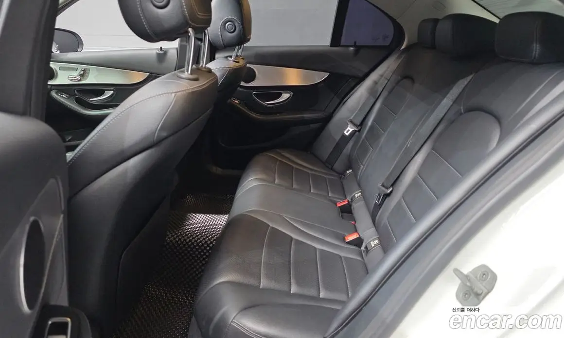 Mercedes-Benz C-Class 2015 2.0 автомат (гидро), фото 12 Mercedes-Benz C-Class 2015 2.0 автомат (гидро), фото 12