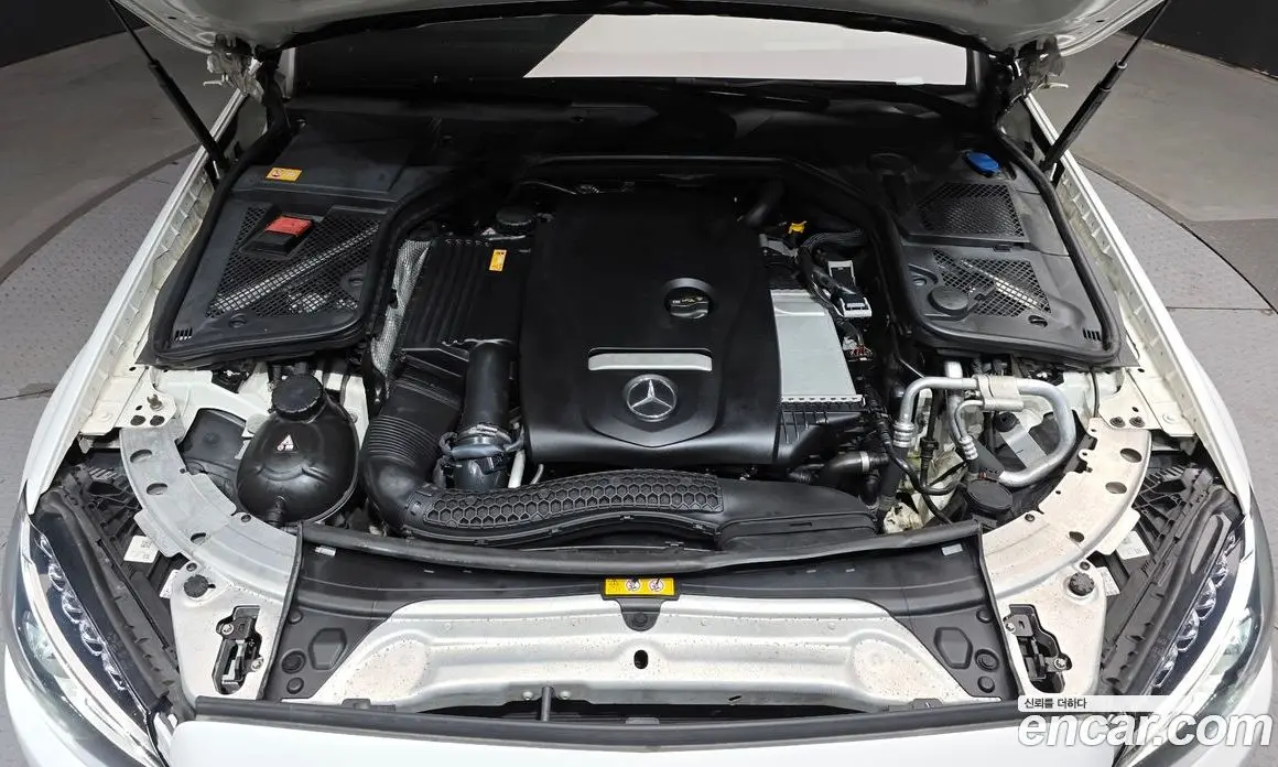 Mercedes-Benz C-Class 2015 2.0 автомат (гидро), фото 6 Mercedes-Benz C-Class 2015 2.0 автомат (гидро), фото 6