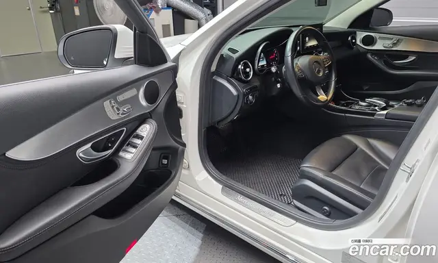 Mercedes-Benz C-Class 2015 2.0 автомат (гидро), миниатюра 10 Mercedes-Benz C-Class 2015 2.0 автомат (гидро), миниатюра 10