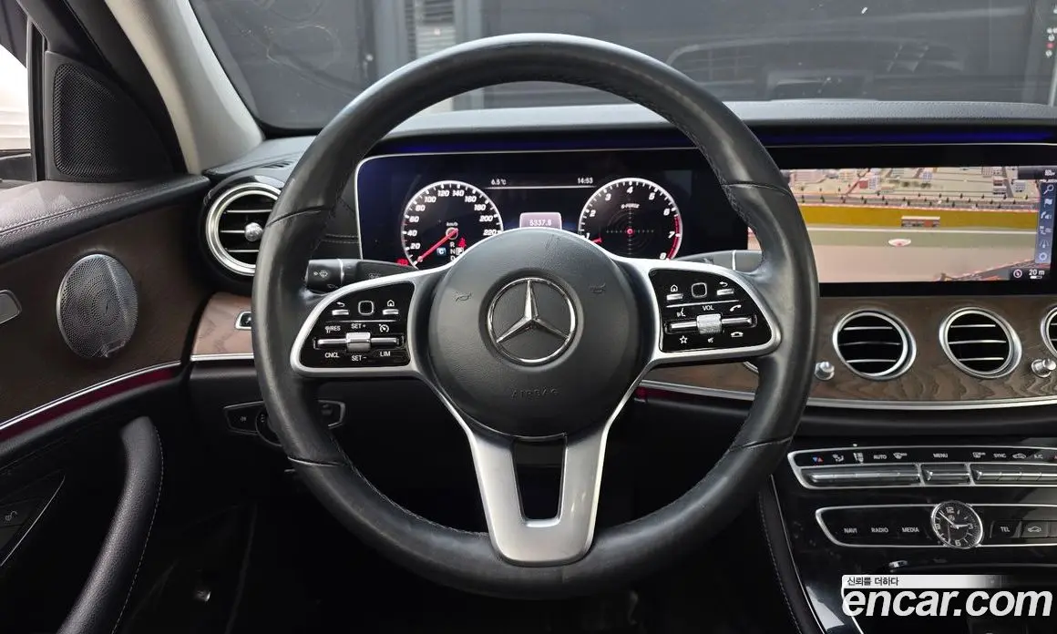 Mercedes-Benz E-Class 2018 2.0 автомат (гидро), фото 13