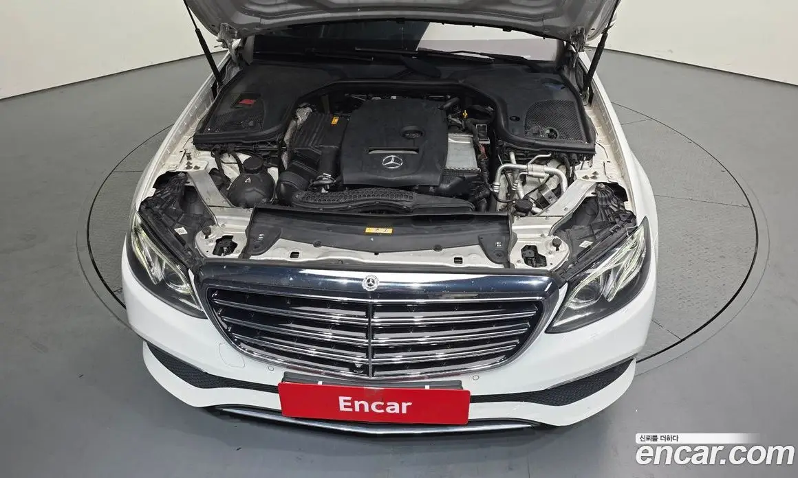 Mercedes-Benz E-Class 2018 2.0 автомат (гидро), фото 6