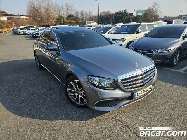 Mercedes-Benz E-Class, 2018, 133 000 км