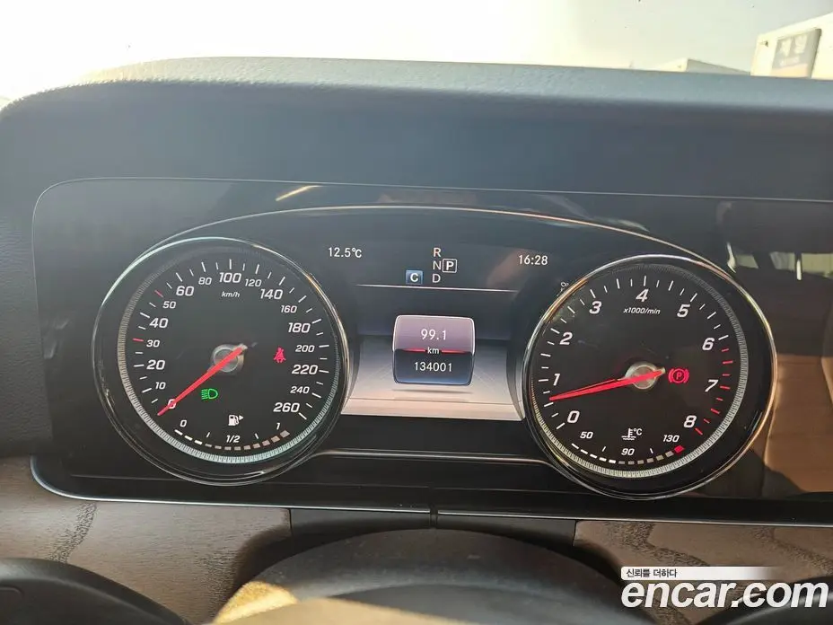 Mercedes-Benz E-Class 2018 2.0 автомат (гидро), фото 11