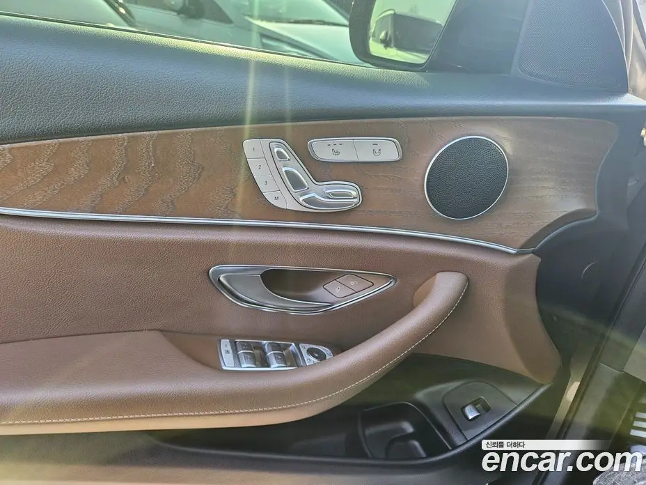 Mercedes-Benz E-Class 2018 2.0 автомат (гидро), фото 15