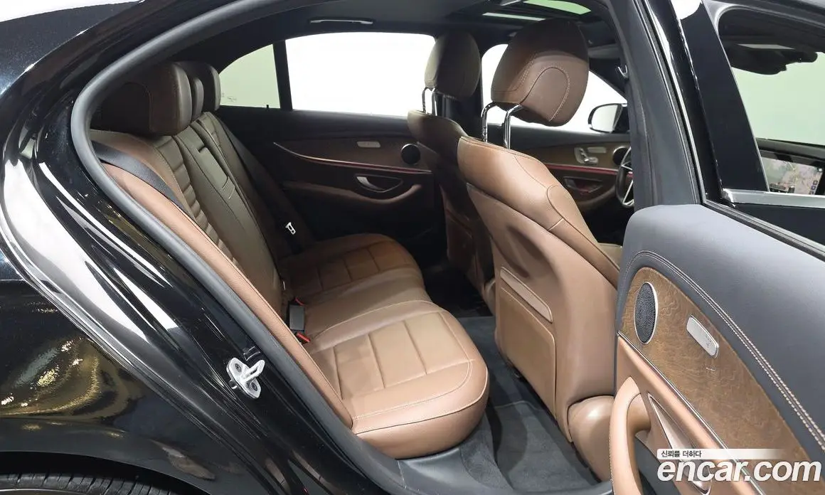 Mercedes-Benz E-Class 2022 2.0 автомат (гидро), фото 18