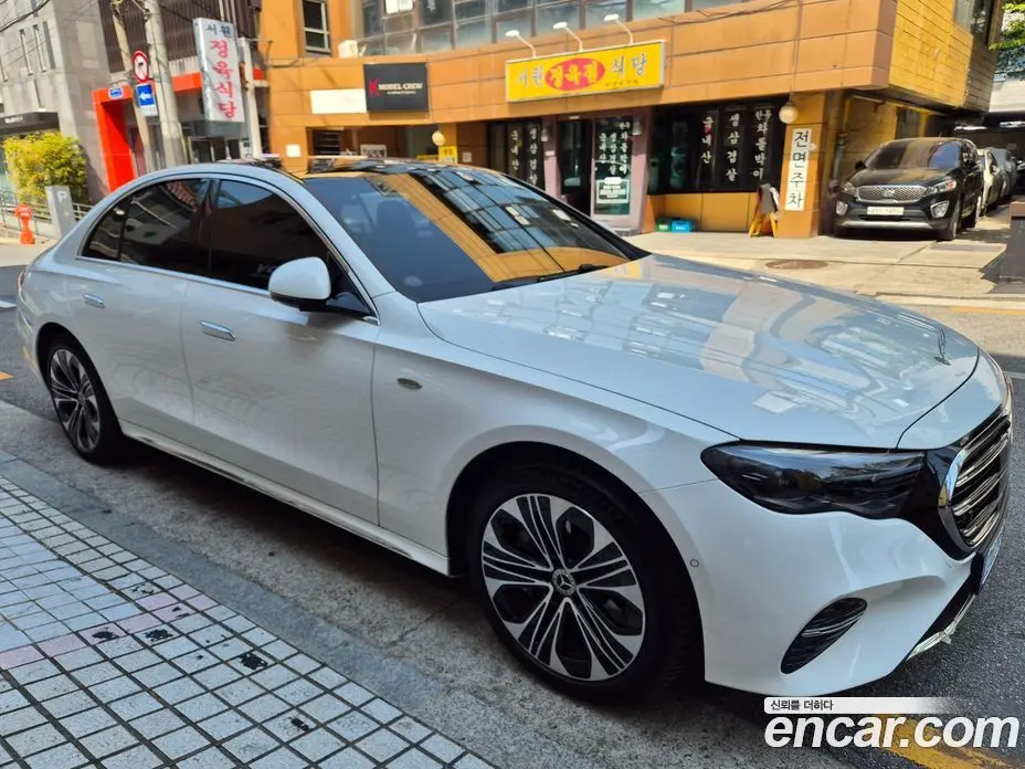 Mercedes-Benz E-Class 2025 2.0 автомат (гидро), фото 3