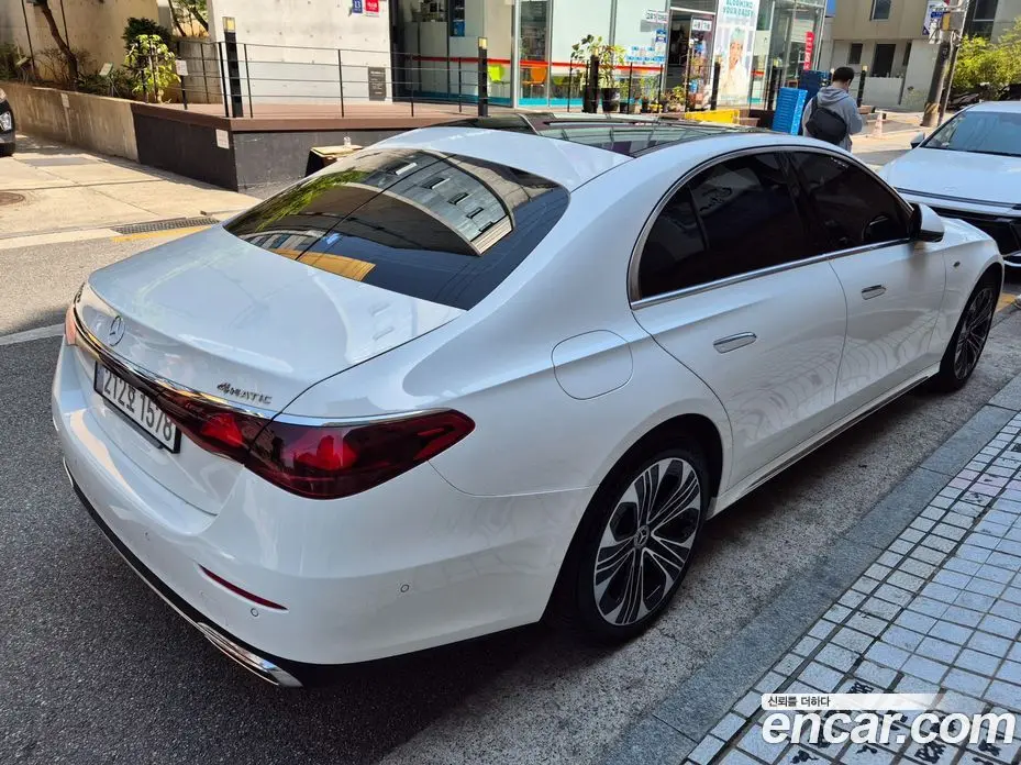 Mercedes-Benz E-Class 2025 2.0 автомат (гидро), фото 4