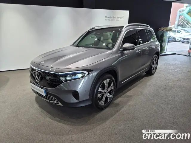Mercedes-Benz EQB, 2026, 4 262 км