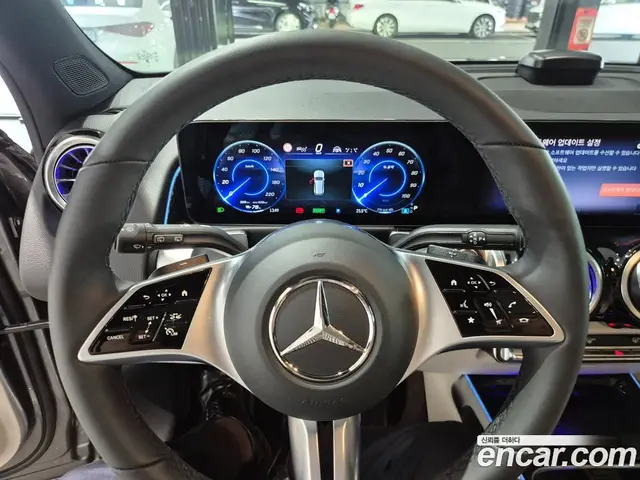 Mercedes-Benz EQB 2026 0.2 автомат (гидро), миниатюра 12