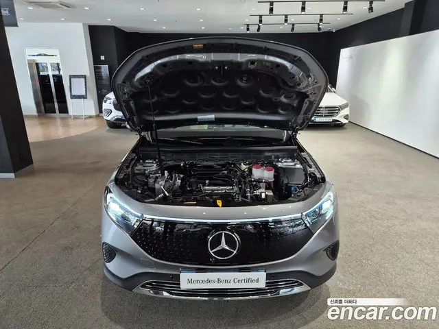 Mercedes-Benz EQB 2026 0.2 автомат (гидро), миниатюра 6