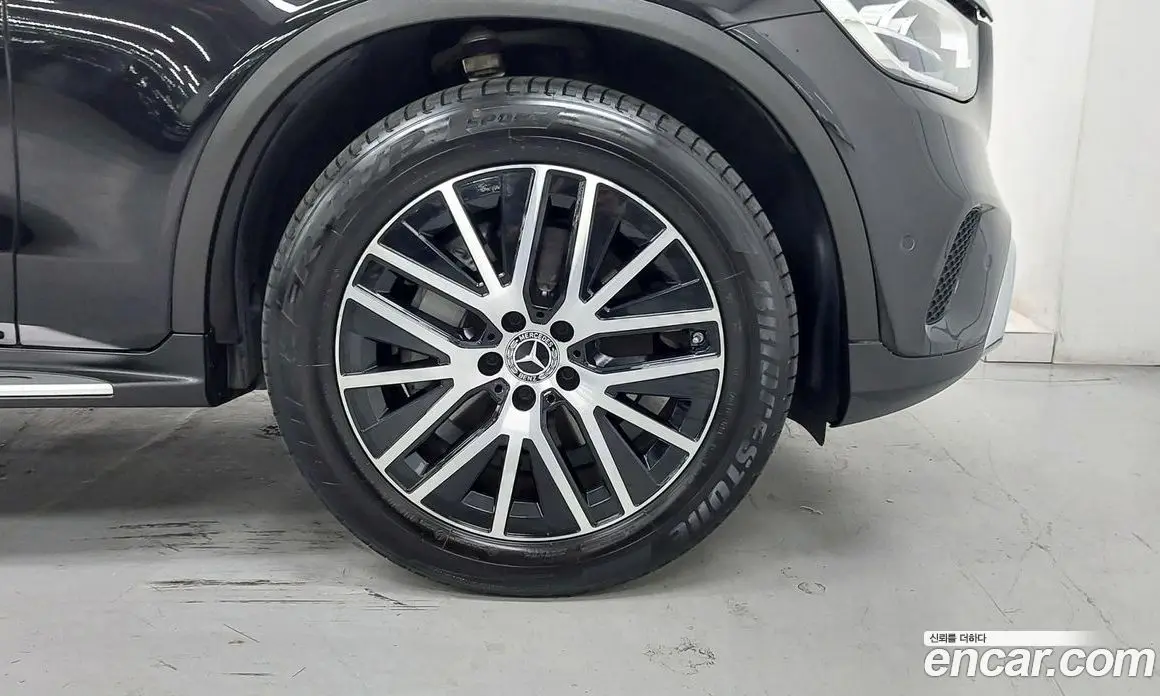 Mercedes-Benz GLC-Class 2022 2.0 автомат (гидро), фото 5