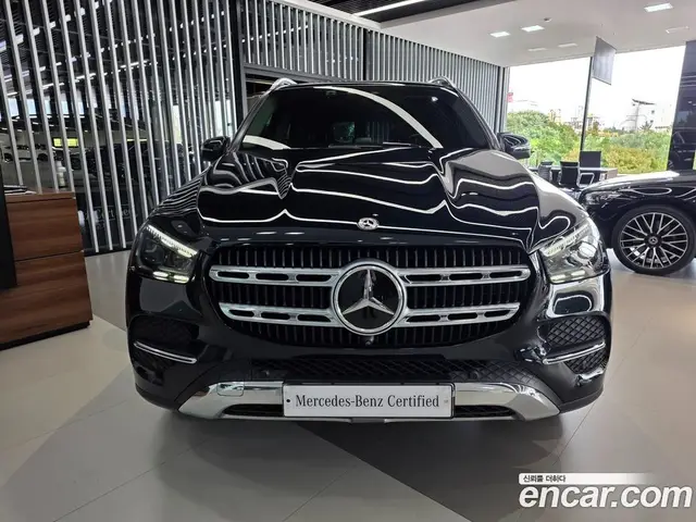 Mercedes-Benz GLE-Class 2025 2.0 автомат (гидро), миниатюра 3