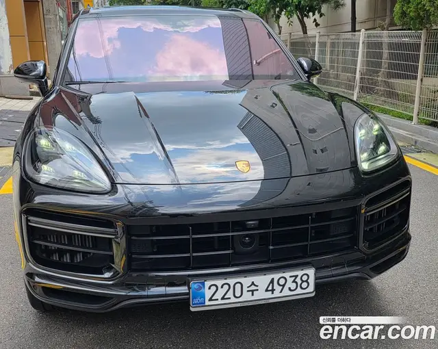 Porsche Cayenne, 2023, 39 900 км