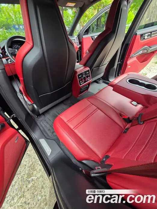 Porsche Cayenne 2023 4.0 автомат (гидро), миниатюра 7