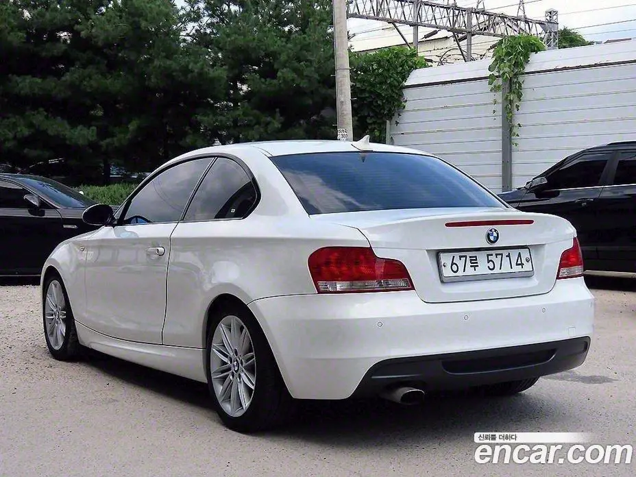 BMW 1 серия 2008 2.0 автомат (гидро), фото 3