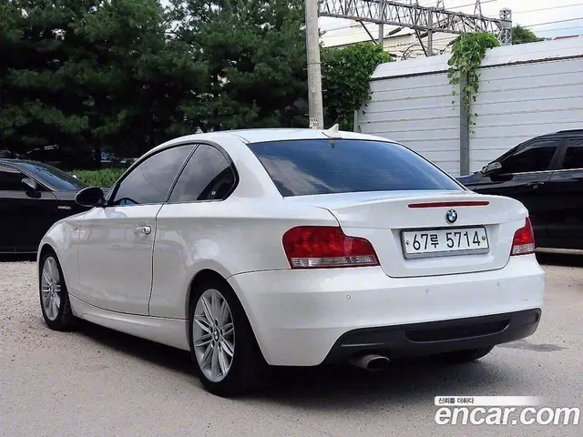 BMW 1 серия 2008 2.0 автомат (гидро), миниатюра 3