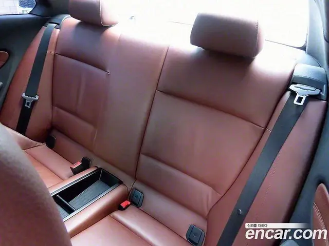 BMW 1 серия 2008 2.0 автомат (гидро), миниатюра 6
