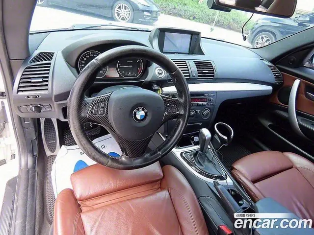 BMW 1 серия 2008 2.0 автомат (гидро), миниатюра 7