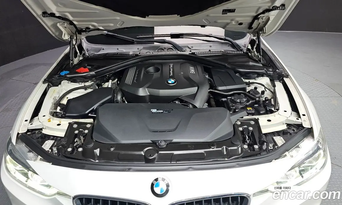 BMW 3 серия 2017 2.0 автомат (гидро), фото 6 BMW 3 серия 2017 2.0 автомат (гидро), фото 6