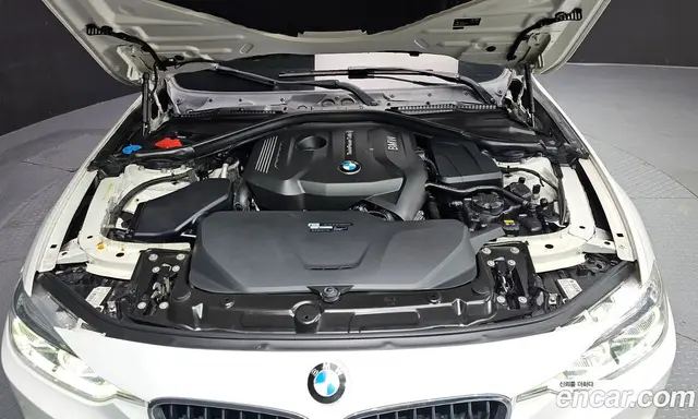 BMW 3 серия 2017 2.0 автомат (гидро), миниатюра 6 BMW 3 серия 2017 2.0 автомат (гидро), миниатюра 6