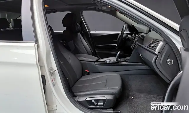 BMW 3 серия 2017 2.0 автомат (гидро), миниатюра 10