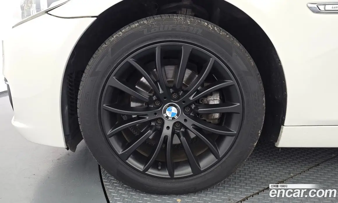 BMW 5 серия 2013 2.0 автомат (гидро), фото 5