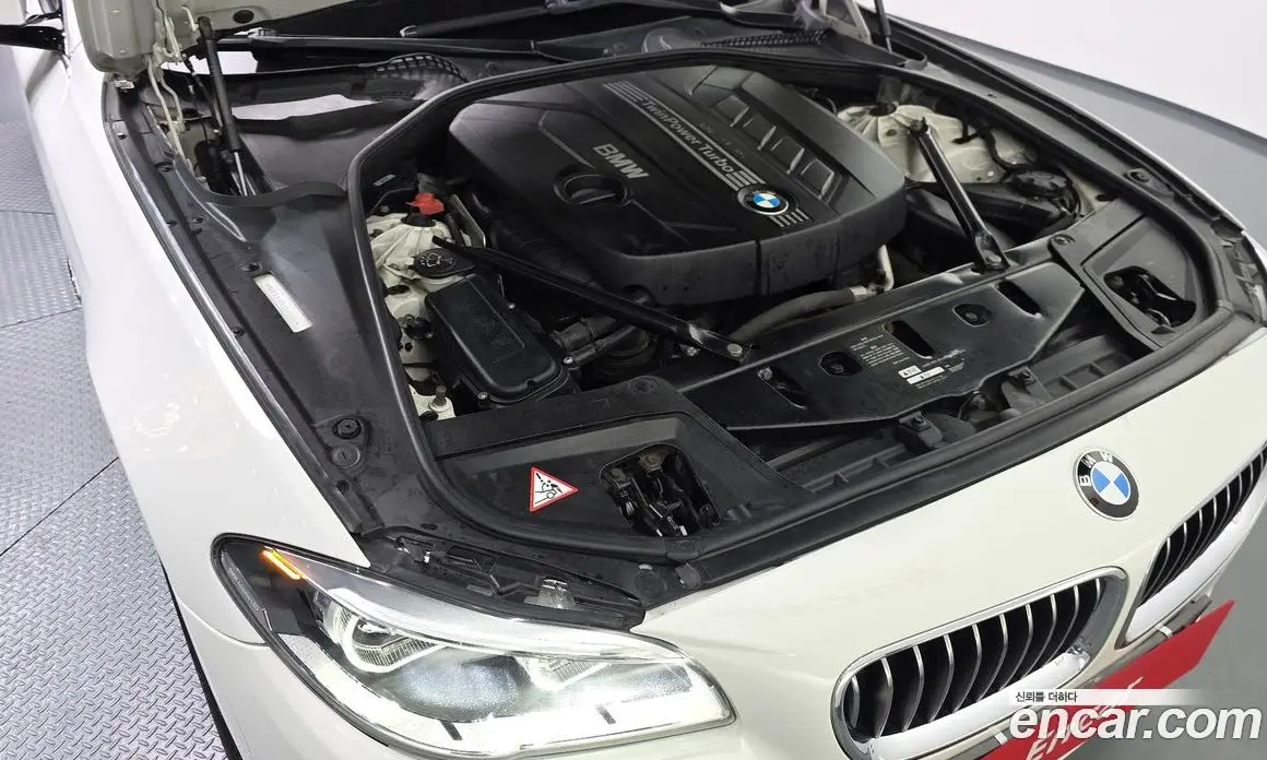 BMW 5 серия 2013 2.0 автомат (гидро), фото 6