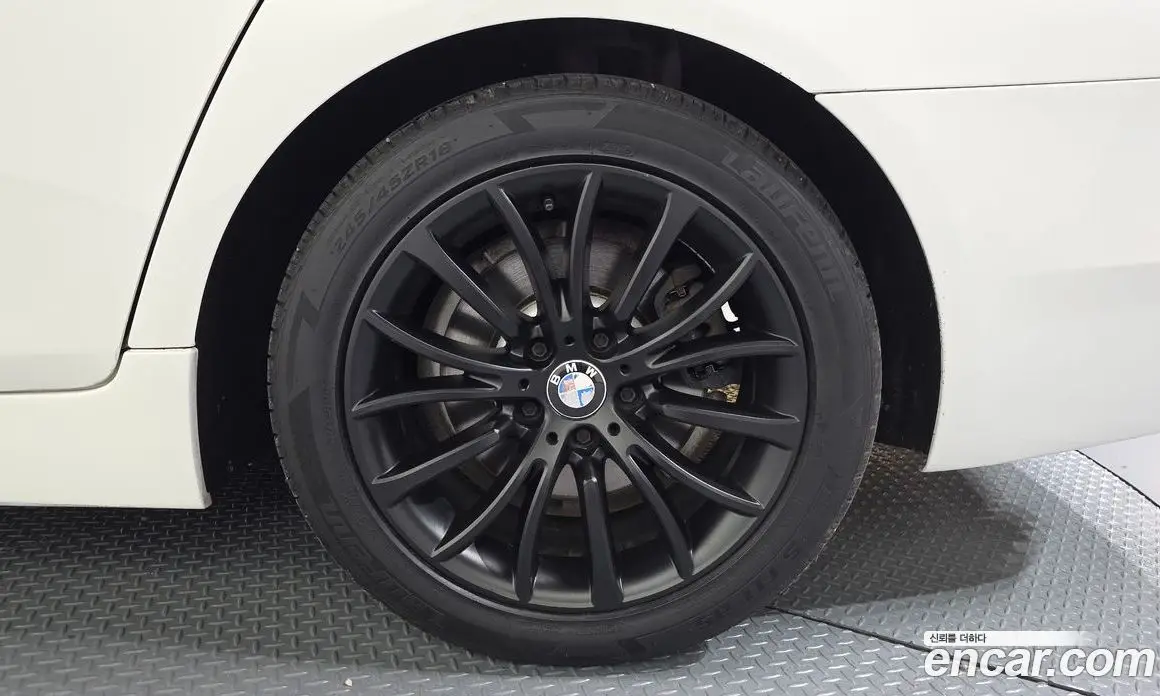 BMW 5 серия 2013 2.0 автомат (гидро), фото 7