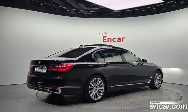 BMW 7 серия 2016 4.4 автомат (гидро), миниатюра 2