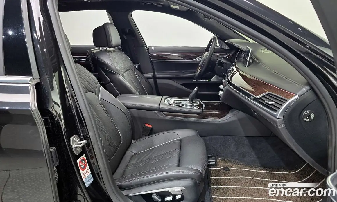 BMW 7 серия 2016 4.4 автомат (гидро), фото 12