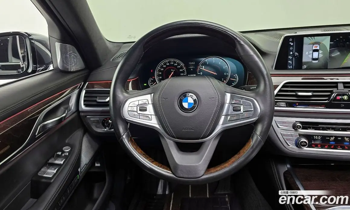 BMW 7 серия 2016 4.4 автомат (гидро), фото 13