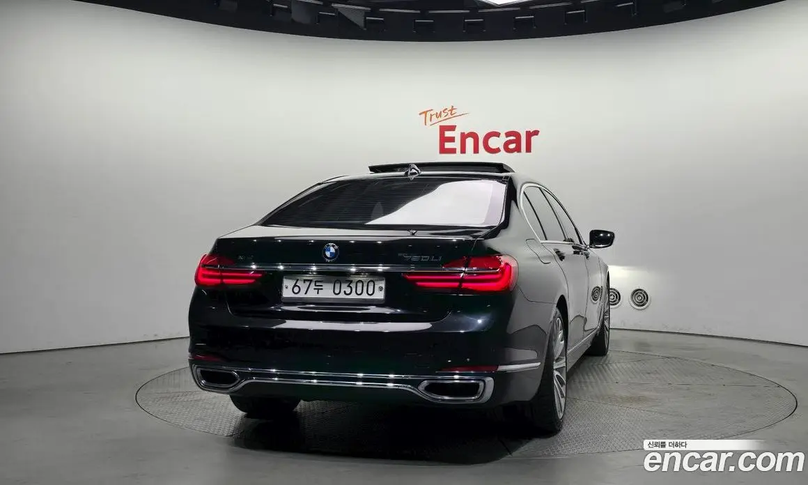 BMW 7 серия 2016 4.4 автомат (гидро), фото 4