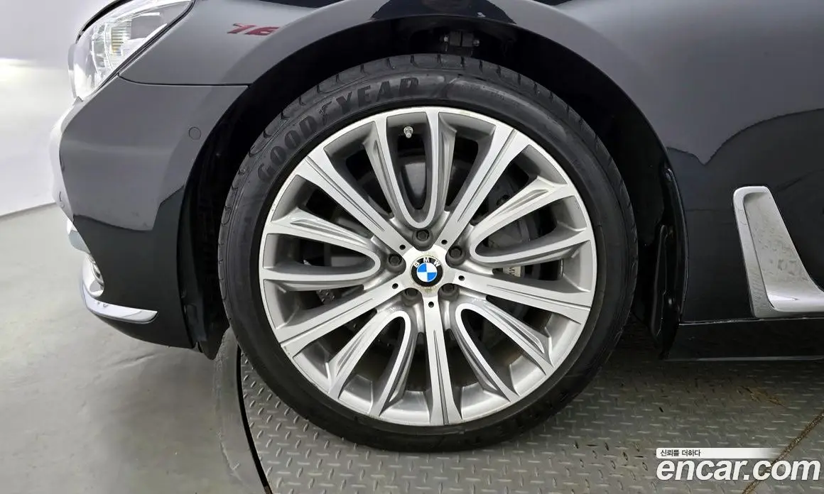 BMW 7 серия 2016 4.4 автомат (гидро), фото 5