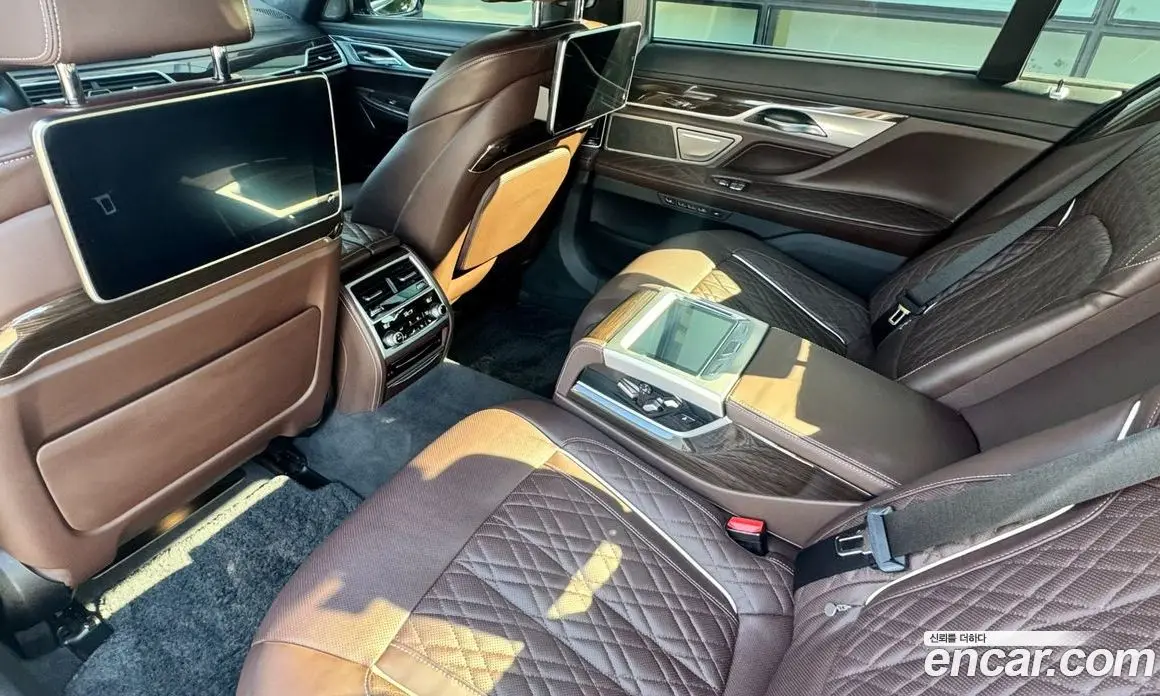 BMW 7 серия 2021 3.0 автомат (гидро), фото 13