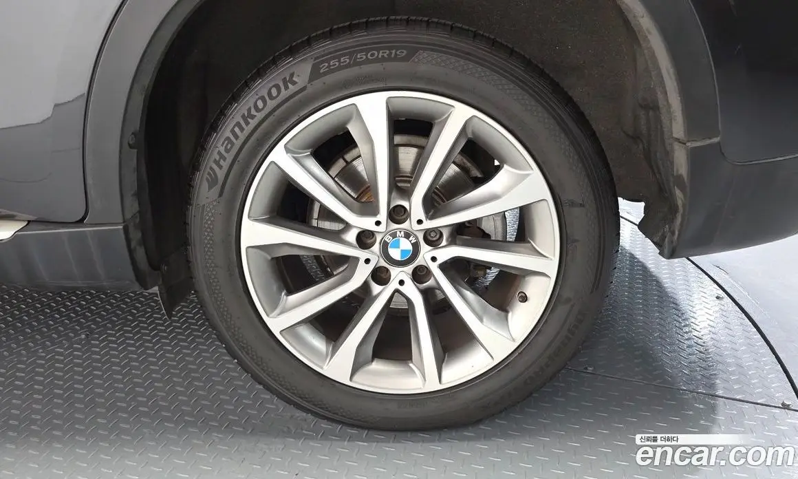BMW X6 2017 3.0 автомат (гидро), фото 5