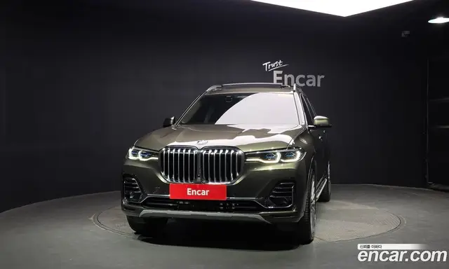 BMW X7 2022 3.0 автомат (гидро), миниатюра 2