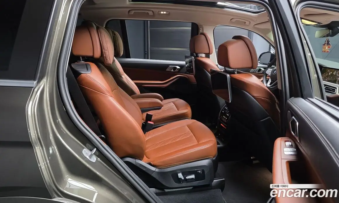 BMW X7 2022 3.0 автомат (гидро), фото 17