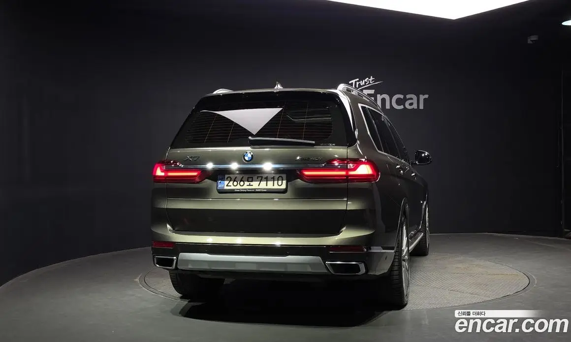 BMW X7 2022 3.0 автомат (гидро), фото 3