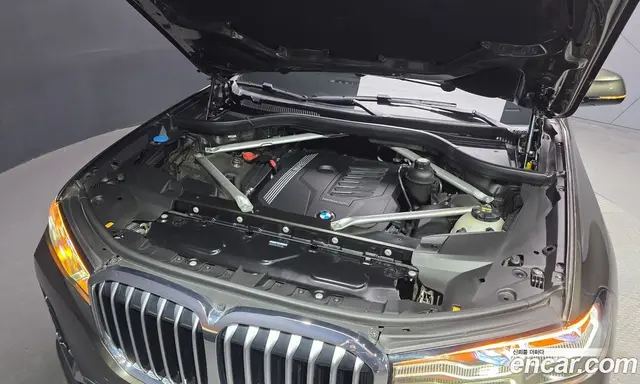 BMW X7 2022 3.0 автомат (гидро), миниатюра 5