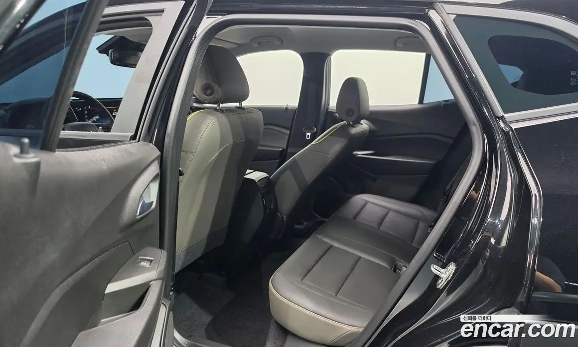 Chevrolet Trax 2023 1.2 автомат (гидро), фото 17
