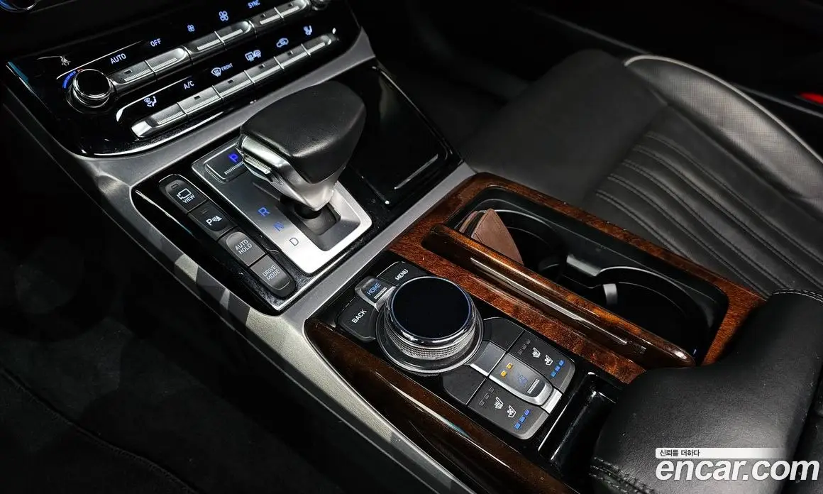 Genesis EQ900 2016 3.8 автомат (гидро), фото 9 Genesis EQ900 2016 3.8 автомат (гидро), фото 9