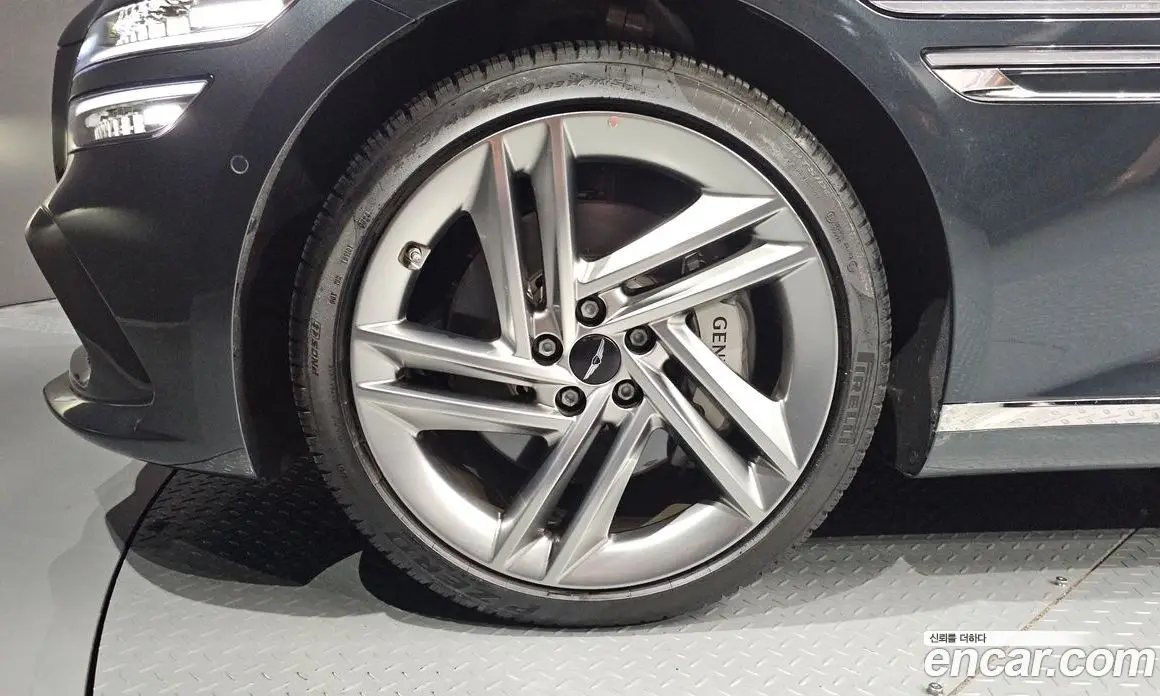 Genesis G80 2024 2.5 автомат (гидро), фото 4