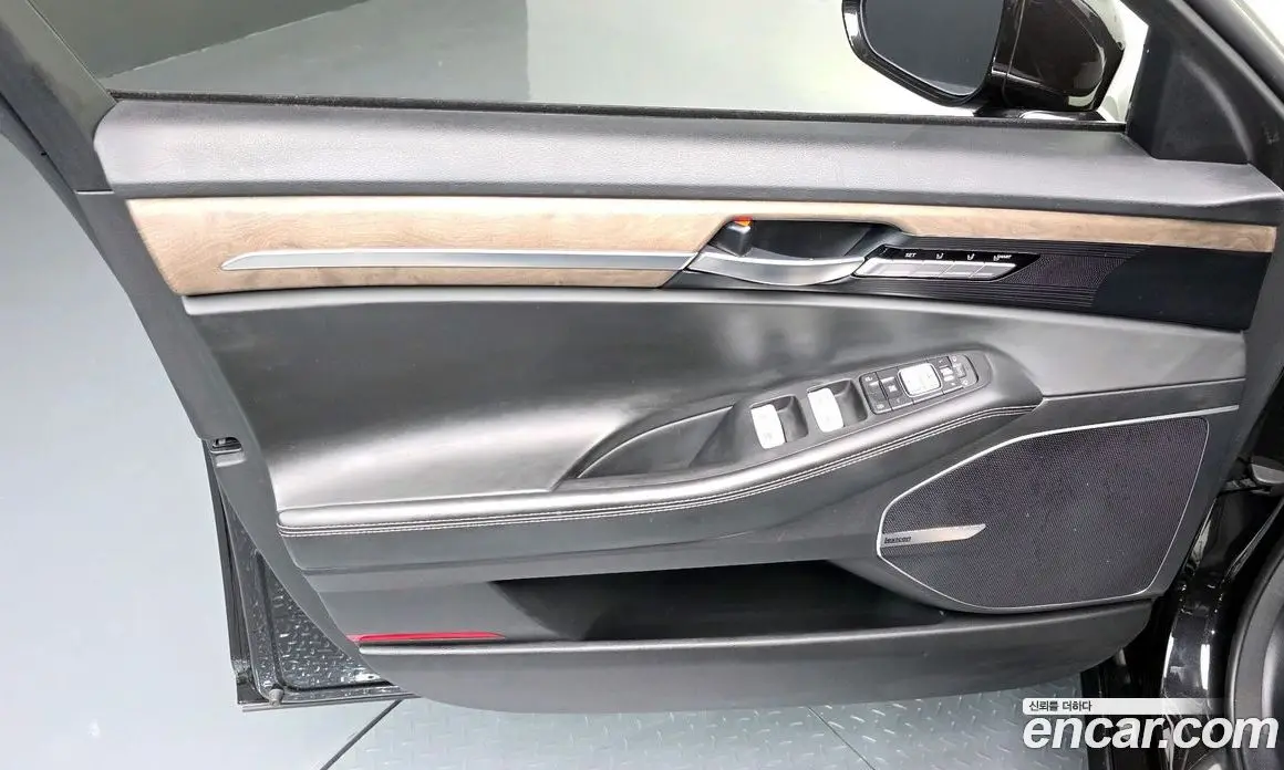 Genesis G90 2019 3.8 автомат (гидро), фото 14 Genesis G90 2019 3.8 автомат (гидро), фото 14