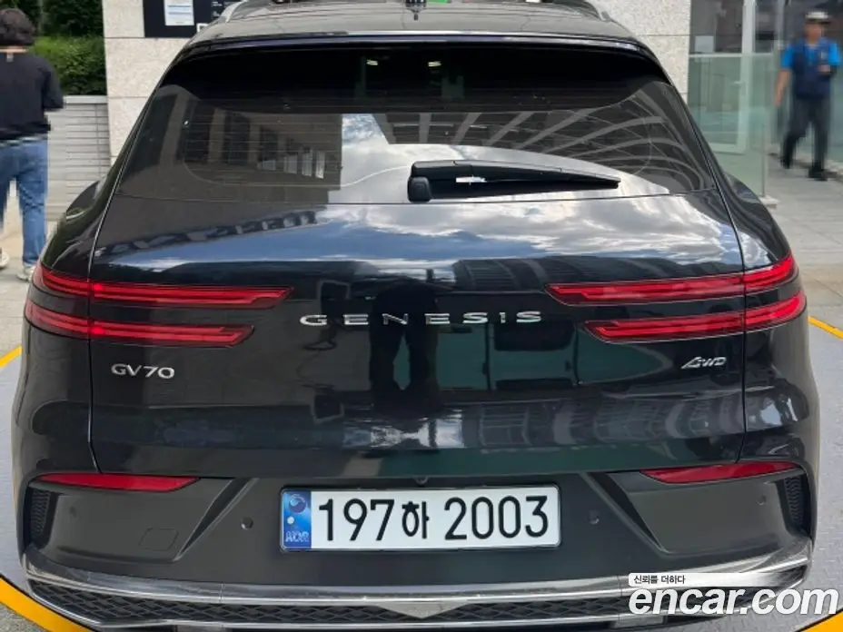 Genesis GV70 2024 2.5 автомат (гидро), фото 4