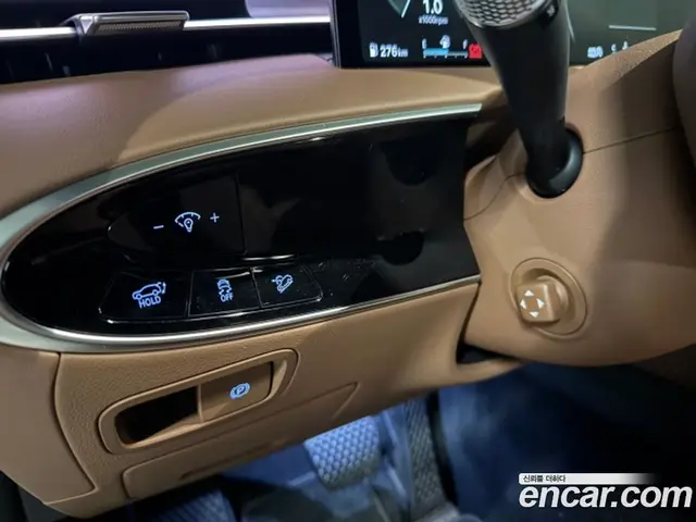 Genesis GV70 2024 2.5 автомат (гидро), миниатюра 8