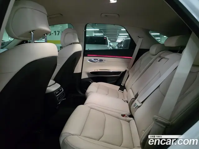 Genesis GV70 2024 2.5 автомат (гидро), миниатюра 8