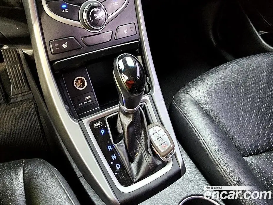 Hyundai Avante 2013 1.6 автомат (гидро), фото 14