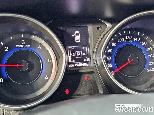 Hyundai Avante 2013 1.6 автомат (гидро), миниатюра 7