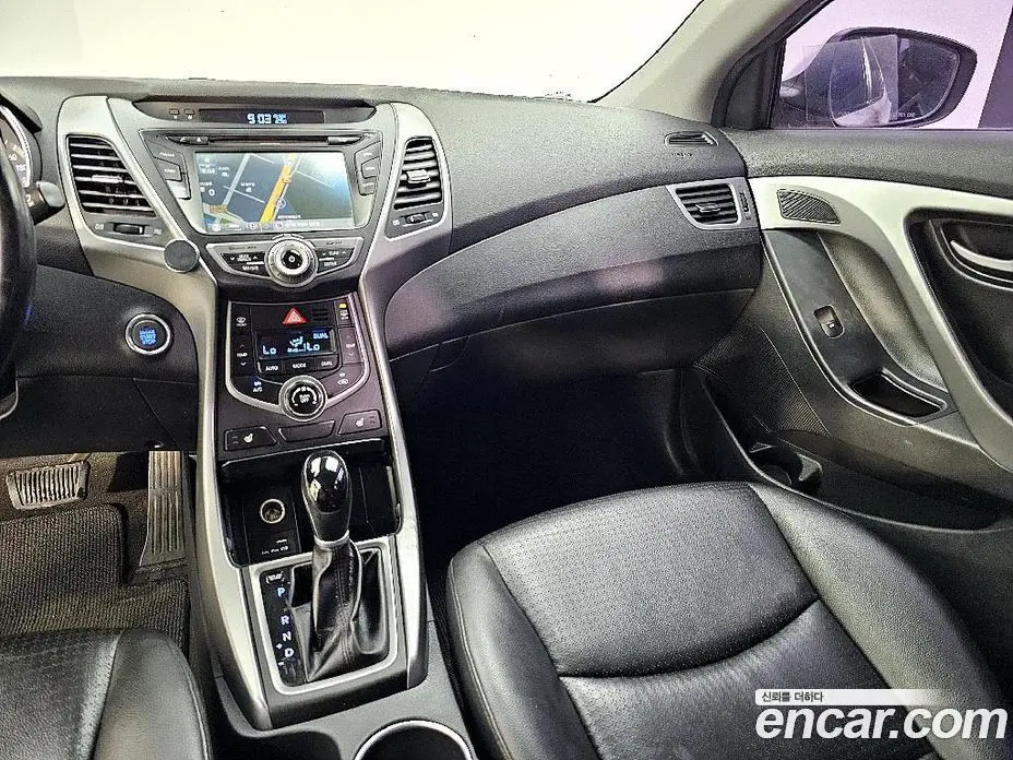 Hyundai Avante 2013 1.6 автомат (гидро), фото 10